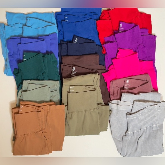 NWOT free people flares!! Sold out online/NLA. $98 retail. - Picture 4 of 10